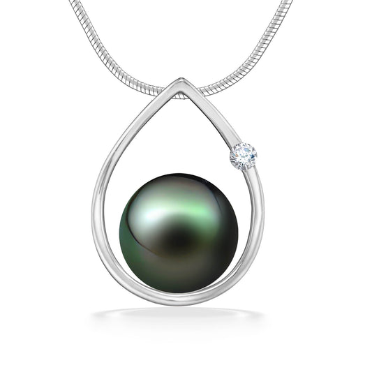 11472 - 14K White Gold - Raindrop Pendant