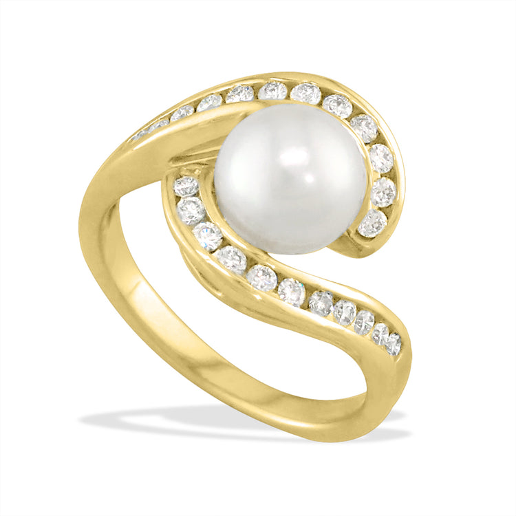 White Akoya Pearl Ring